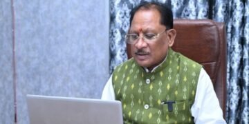 केंद्रीय गृह मंत्री श्री अमित शाह और मुख्यमंत्री श्री विष्णु देव साय वीडियो कॉन्फ्रेंसिंग के माध्यम से कार्यक्रम में हुए शामिल