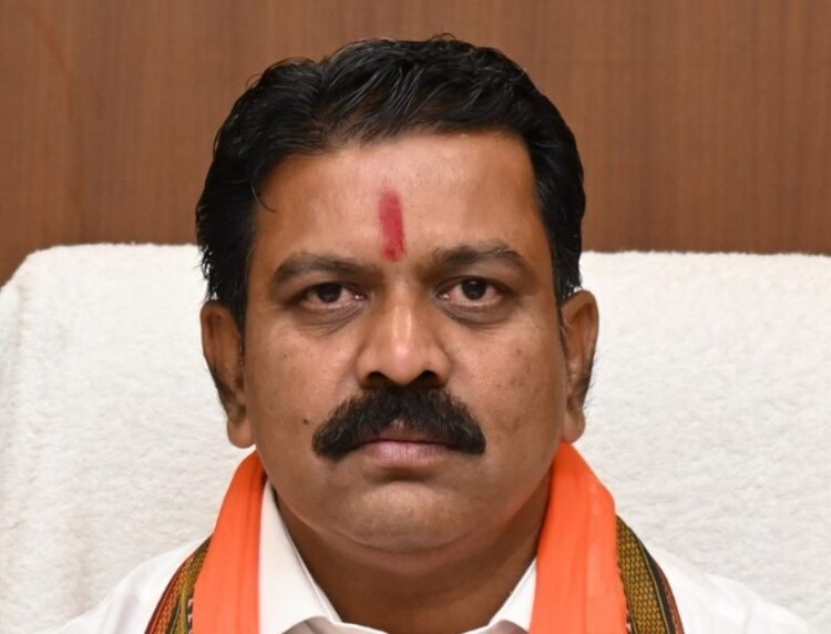 पीएम आवास निर्माण में गड़बड़ी और गरीबों के हक की राशि में हेराफेरी कतई बर्दाश्त नहीं, दोषियों पर होगी सख्त कार्रवाई – उप मुख्यमंत्री श्री विजय शर्मा
