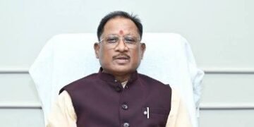 मुख्यमंत्री श्री विष्णु देव साय की संवेदनशील पहल से स्वर्गीय मनसुखनी बाई के परिवार को मिले 4 लाख रुपये