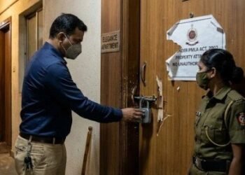 दाउद के खासमखास का फ्लैट ED ने किया था सील, दबंगों ने ताला तोड़ किया कब्‍जा, देखते रह गए अफसर