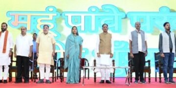 प्रधानमंत्री श्री नरेंद्र मोदी के जनसेवा के 25 वर्ष देश के विकास और परिवर्तन की प्रेरक यात्रा : मुख्यमंत्री श्री विष्णुदेव साय